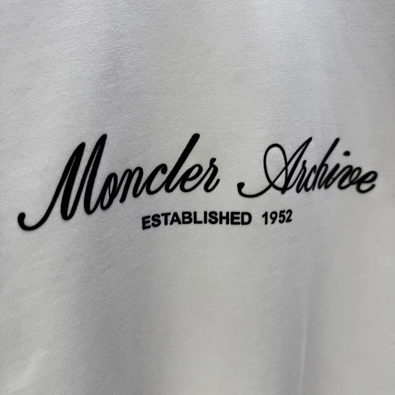 MONCL* * 2026 New Arrival T logo ：Black White Dark Blue Sizes：S M L XL XXL